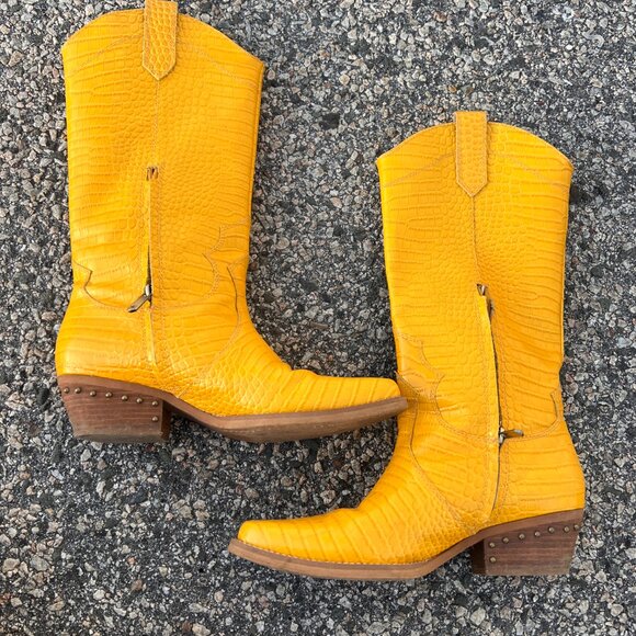 Sam Edelman Oakland Yellow Crocodile Embossed Leather Cowboy Boots Size 9 - Picture 4 of 10